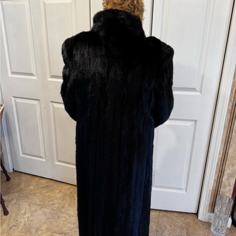 Price Drop- A Vintage Authentic Full Length Women’s Mink Coat